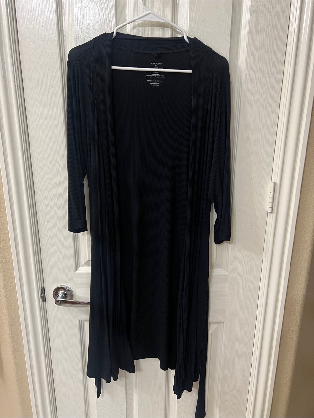 Posh Peanut Black Open-Front Long Sleeve Robe